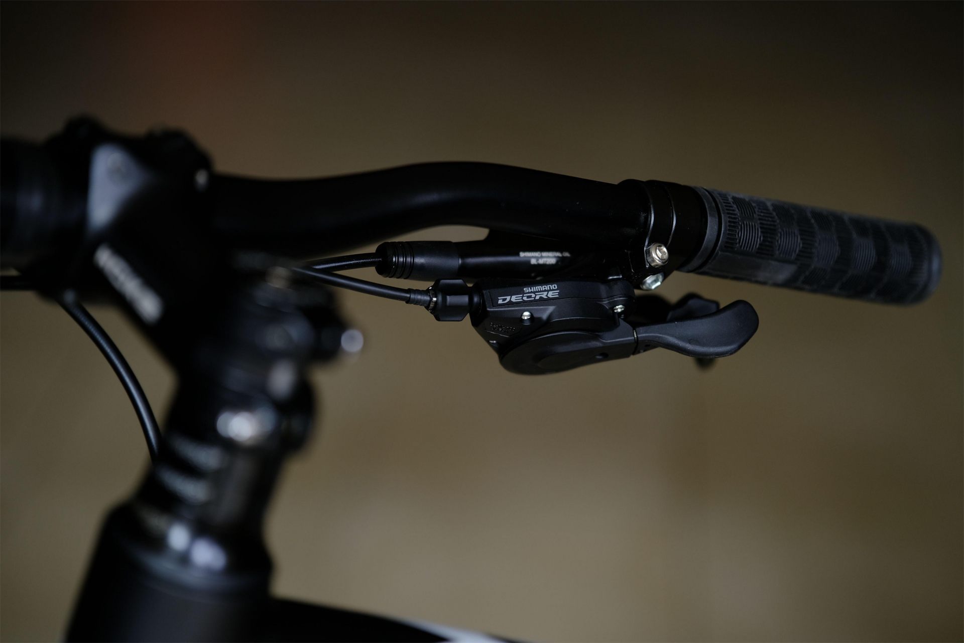 Манетка Shimano Deore M4100 HOKE 6 Way Deore 29 HD матовый чёрный 21